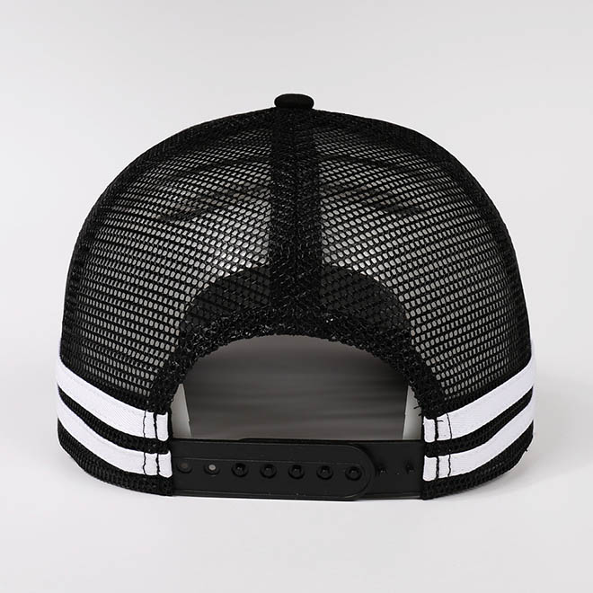 Custom 5 Panel Leather Patch Logo Cotton Side Strap Curved Brim Mesh Cap Trucker Hat