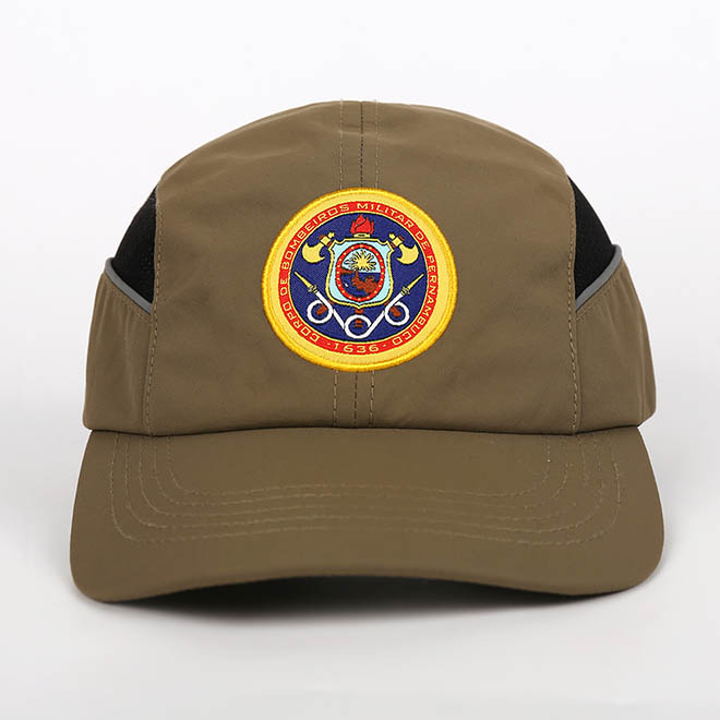 Custom 5 Panel Polyester Embroidery Logo Curved Brim Outdoor Running Hat Sports Cap