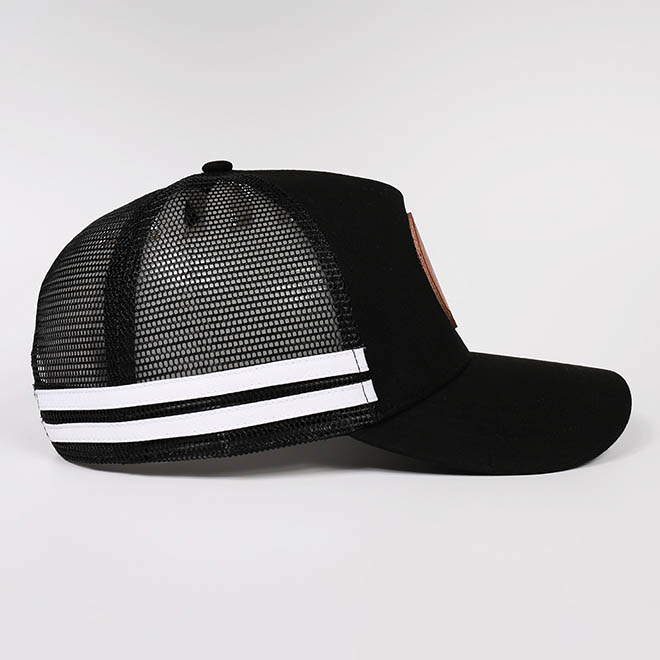 Custom 5 Panel Leather Patch Logo Cotton Side Strap Curved Brim Mesh Cap Trucker Hat
