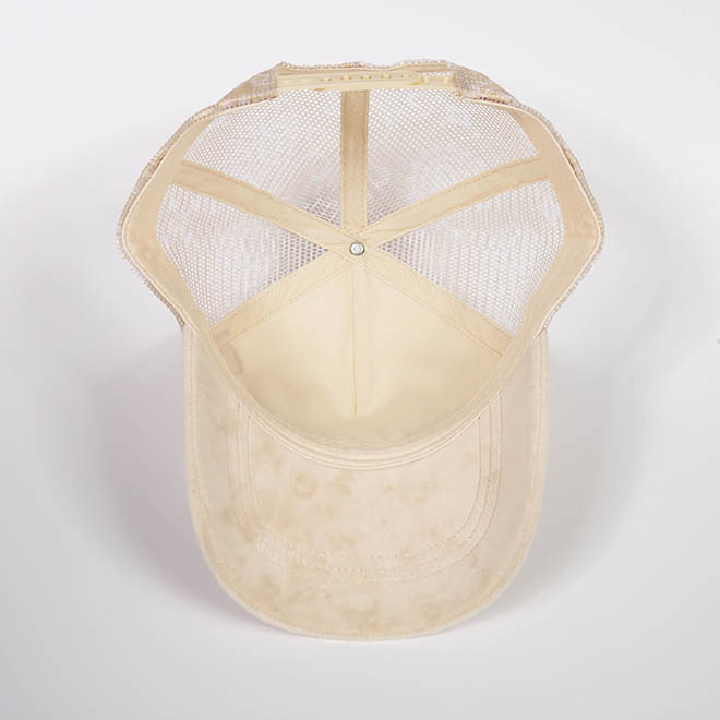 Custom 5 Panel Velvet Embroidery Logo Printed Curved Brim Mesh Cap Trucker Hat