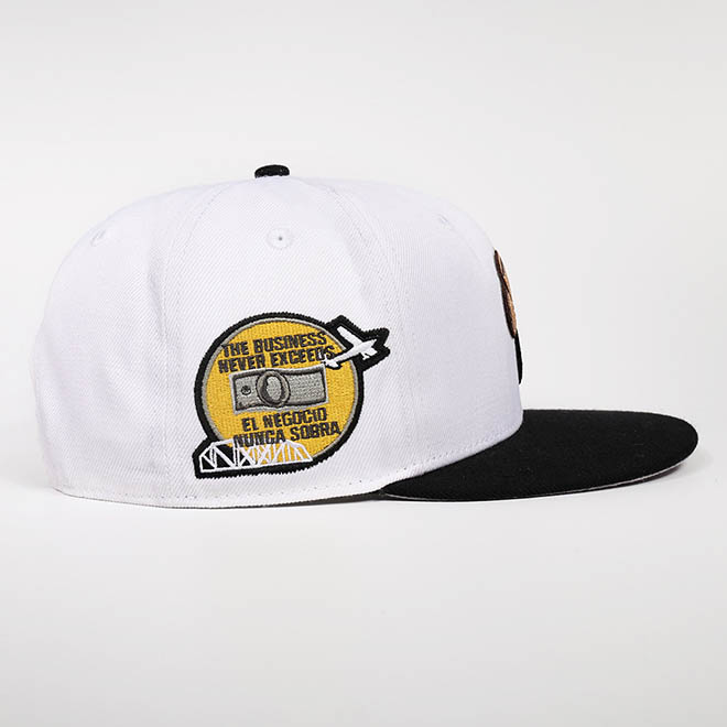 Custom Cotton 3D Embroidery Logo 2 Tone 6 Panel Flat Brim Hat Snapback Cap